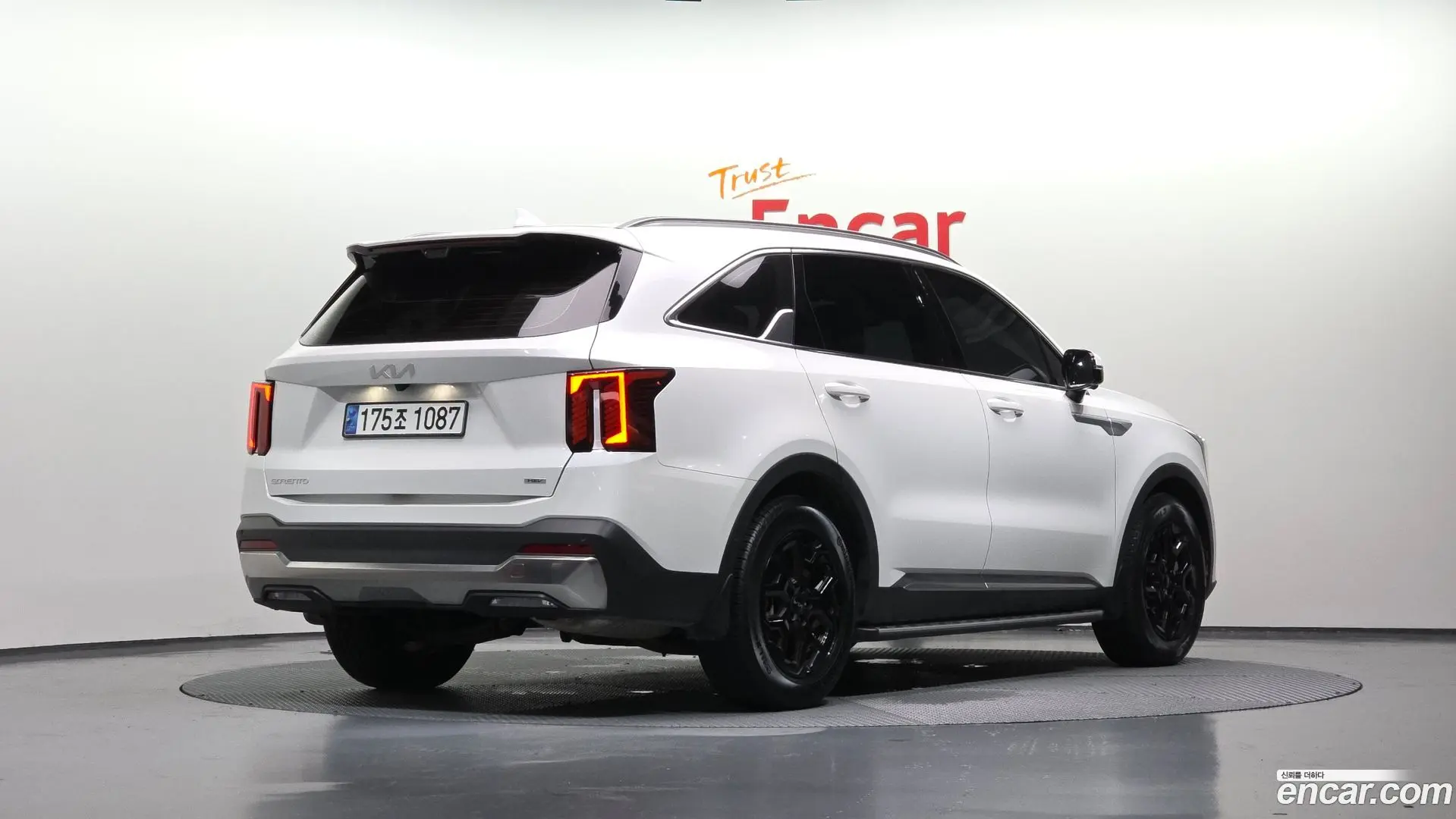 Main__Slider__Photo:Sorento Kia 2024.4-1