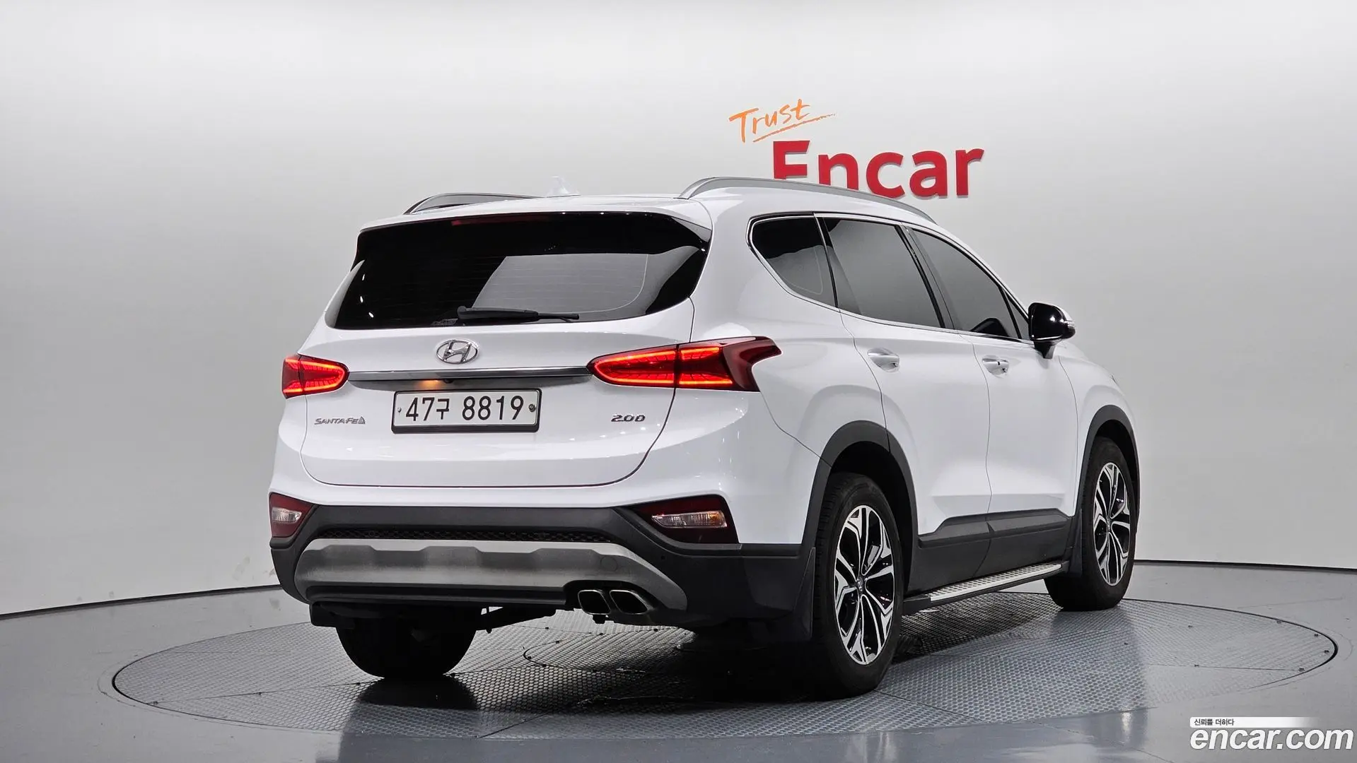 Main__Slider__Photo:Santafe Hyundai 2019.2-1