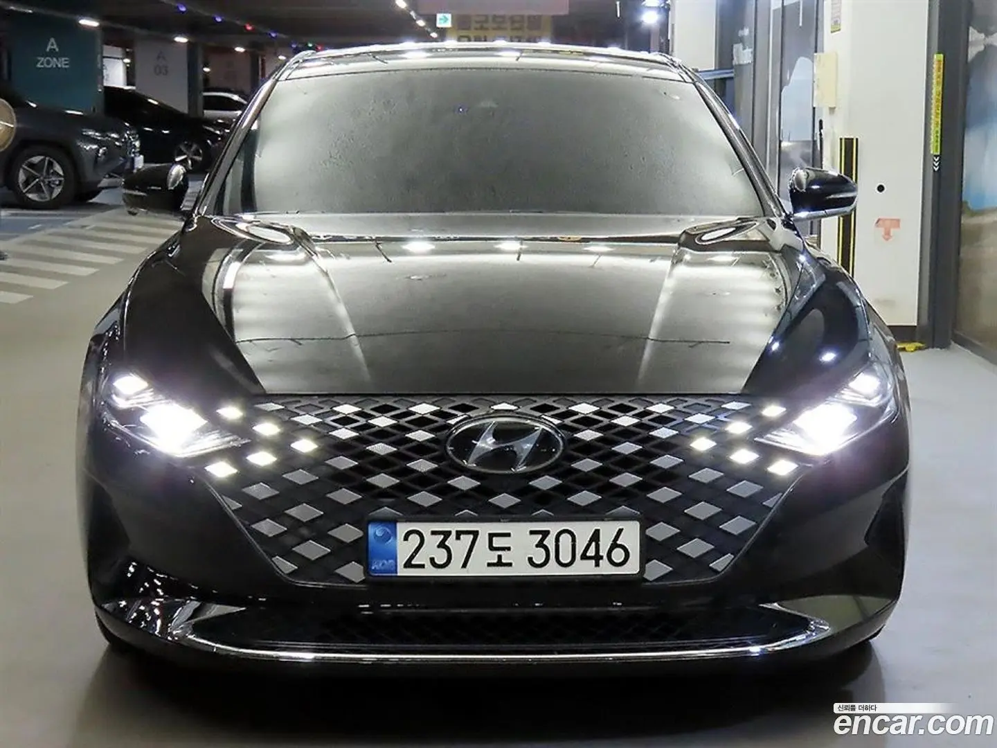 Main__Slider__Photo:Grandeur Hyundai 2020.11-1