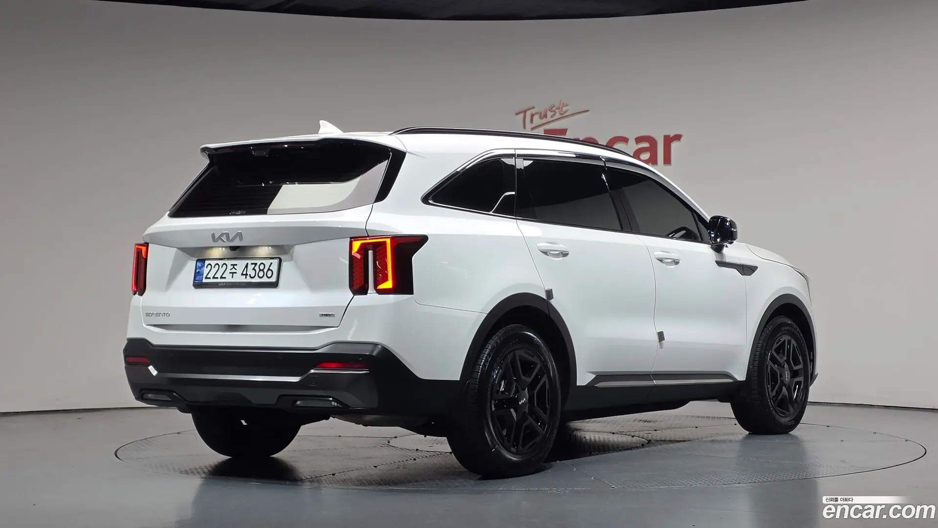 Main__Slider__Photo:Sorento Kia 2023.9-1