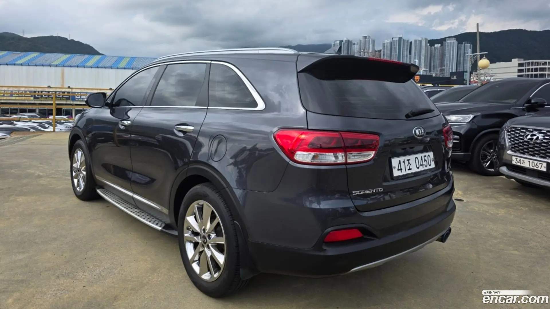 Main__Slider__Photo:Sorento Kia 2016.9-1