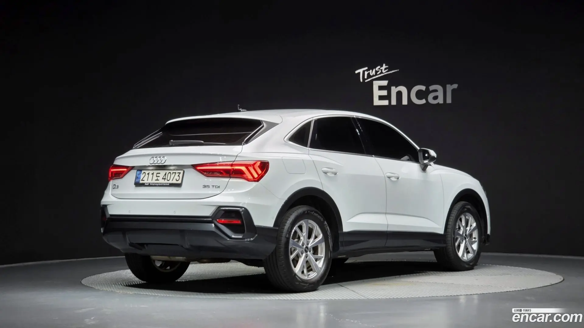 Main__Slider__Photo:Q3 Audi 2022.8-1