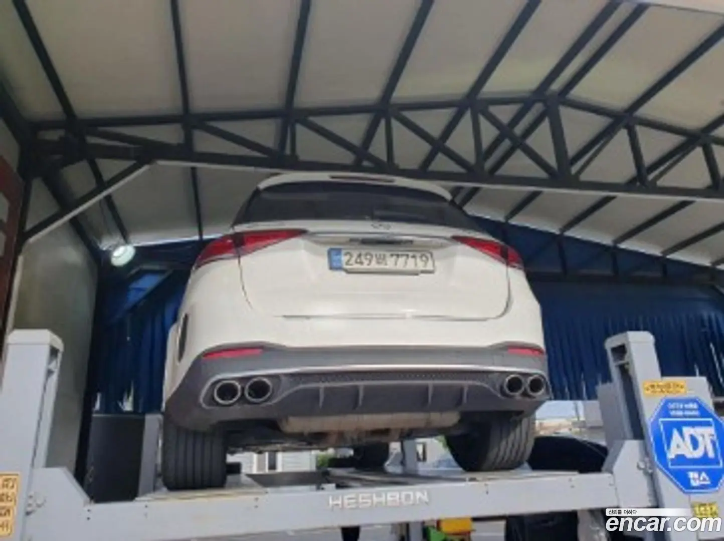 Main__Slider__Photo:GLE-Class Mercedes-Benz 2022.7-1
