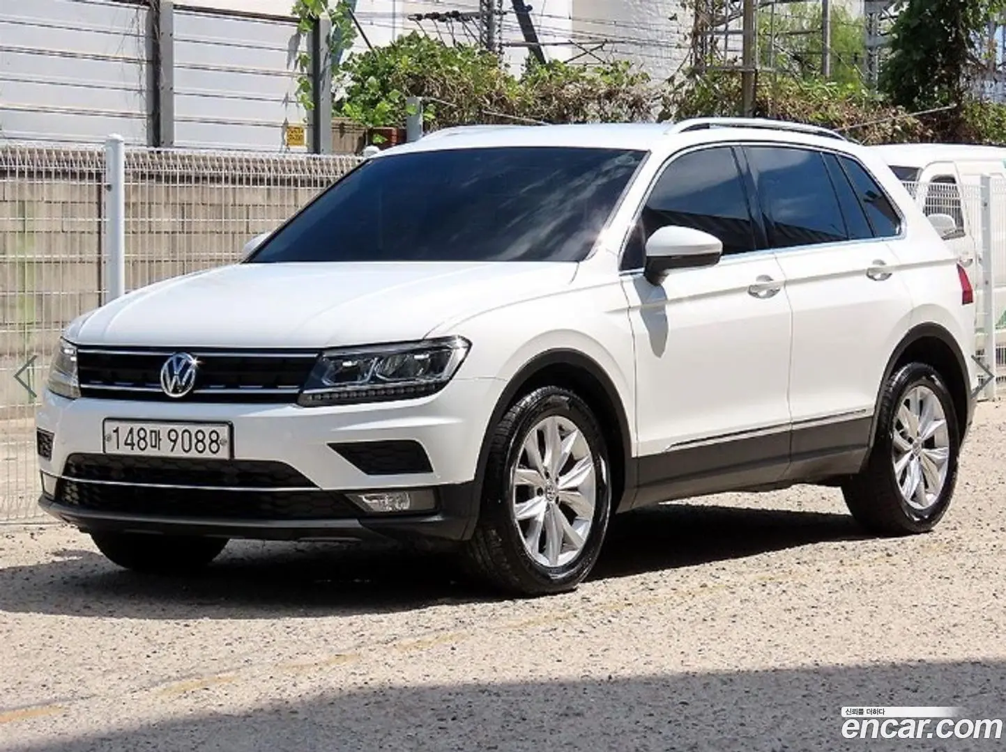 Main__Slider__Photo:Tiguan Volkswagen 2019.11-1