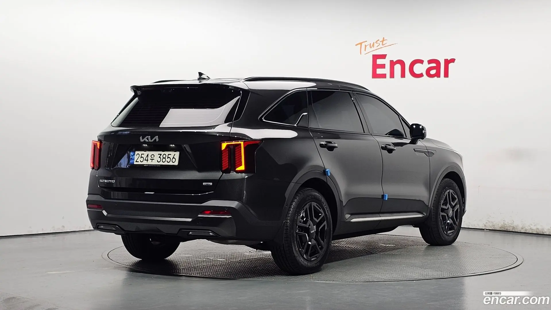 Main__Slider__Photo:Sorento Kia 2024.8-1