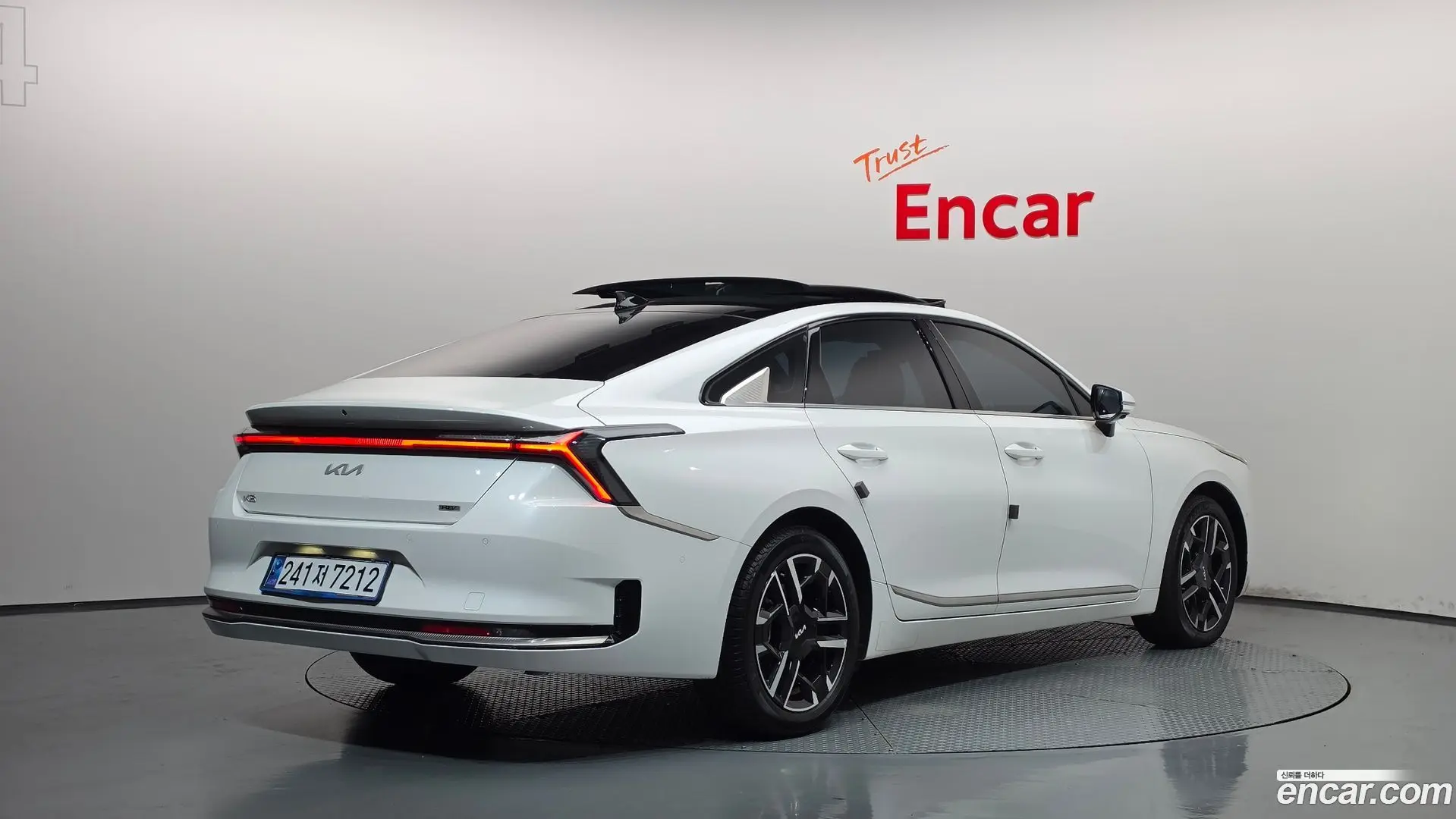 Main__Slider__Photo:K8 Kia 2024.8-1