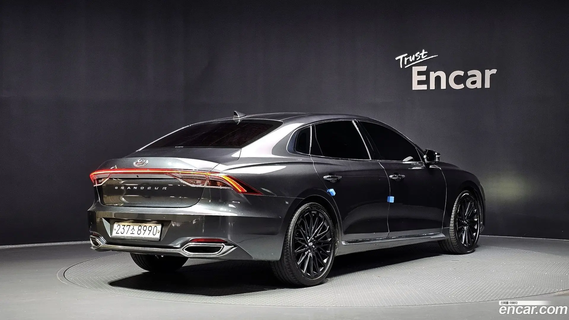 Main__Slider__Photo:Grandeur Hyundai 2020.2-1