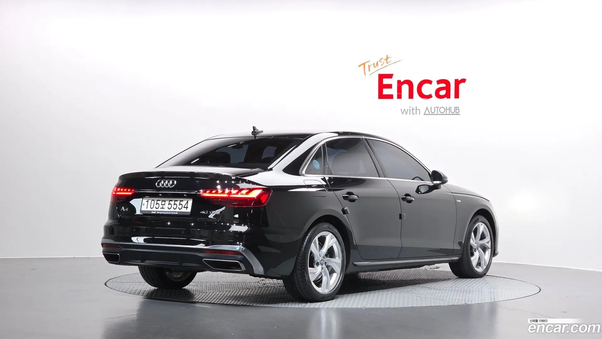 Main__Slider__Photo:A4 Audi 2021.10-1