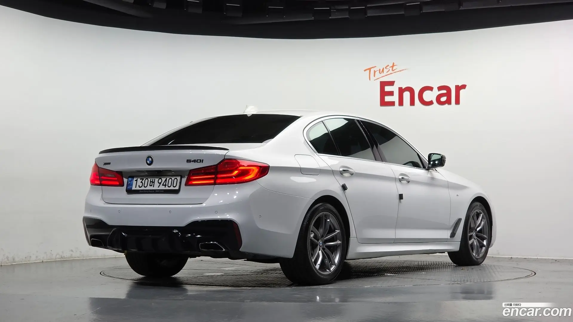 Main__Slider__Photo:5-Series BMW 2017.11-1