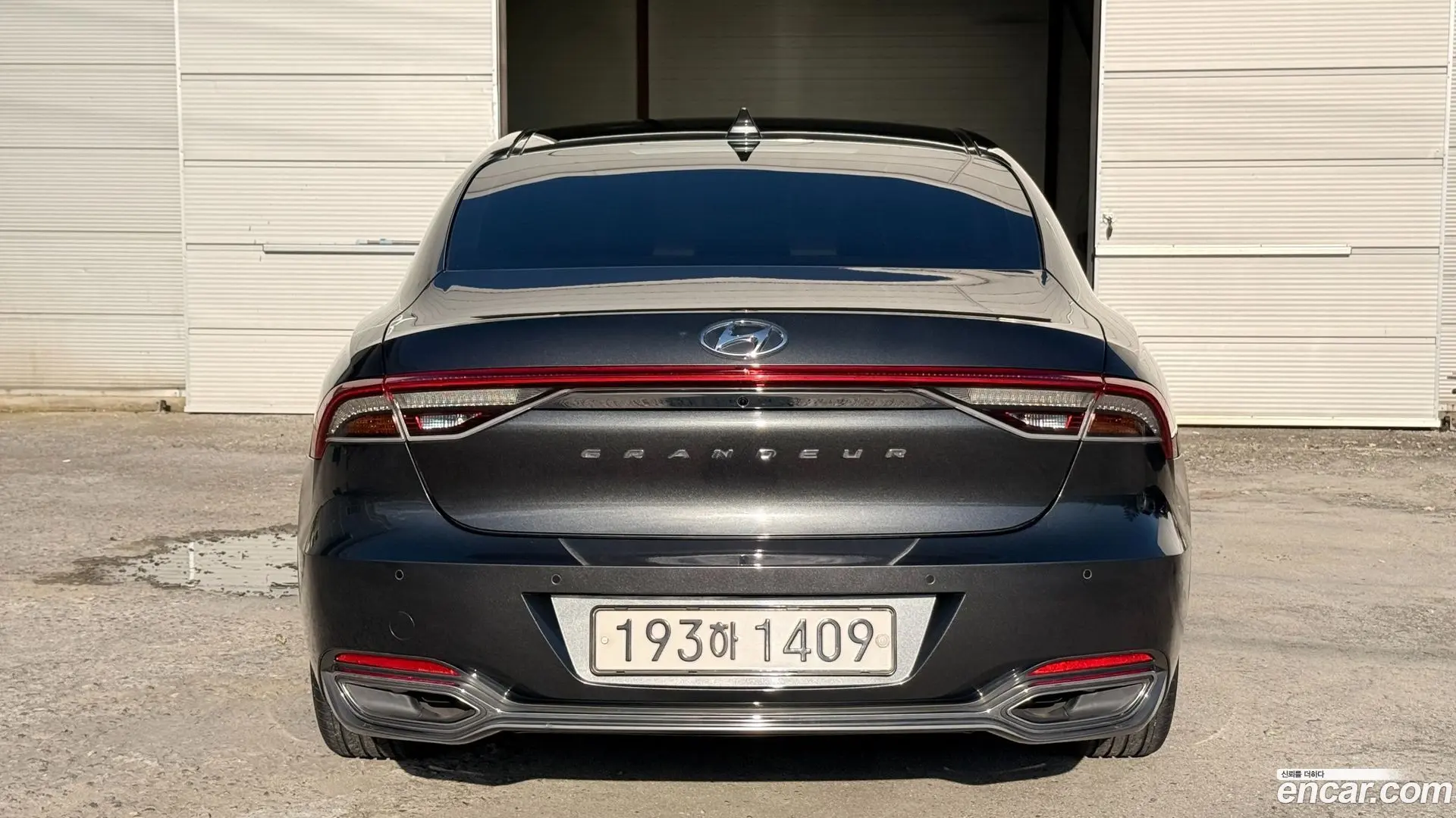 Main__Slider__Photo:Grandeur Hyundai 2021.9-1