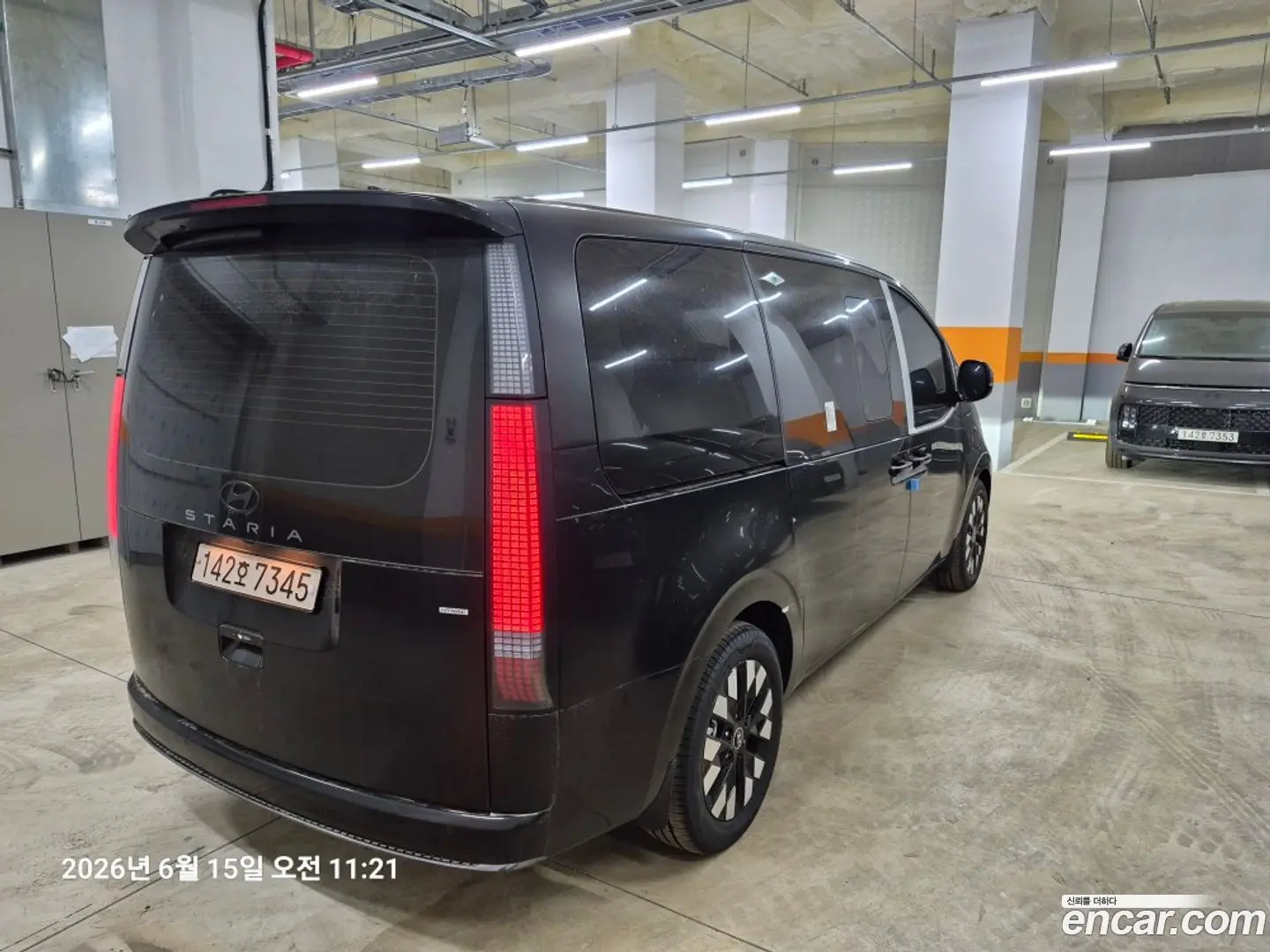 Main__Slider__Photo:Staria Hyundai 2025.7-1
