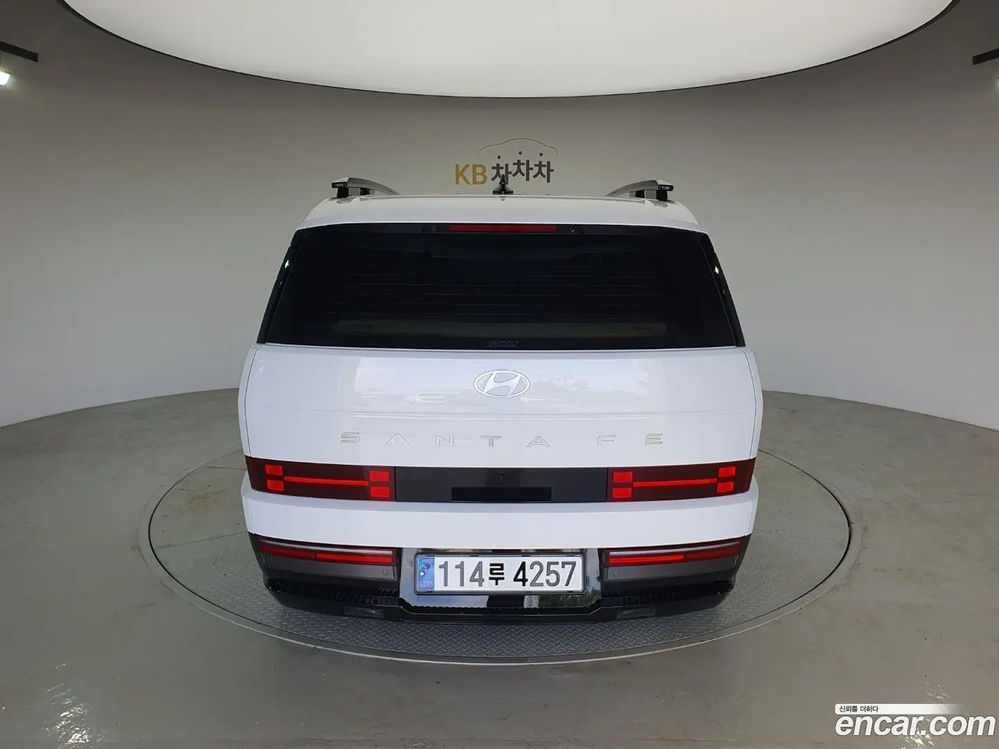 Main__Slider__Photo:Santafe Hyundai 2024.8-1