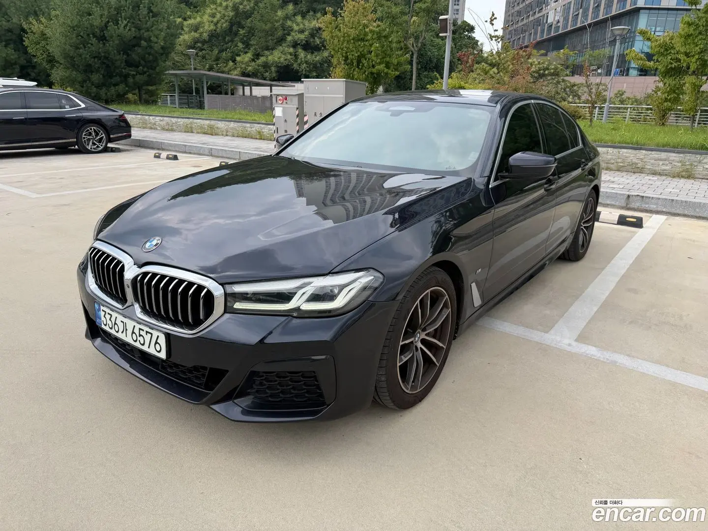 Main__Slider__Photo:5-Series BMW 2023.3-1