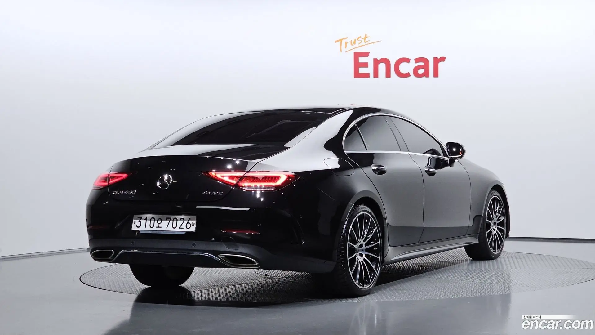 Main__Slider__Photo:CLS-Class Mercedes-Benz 2019.10-1