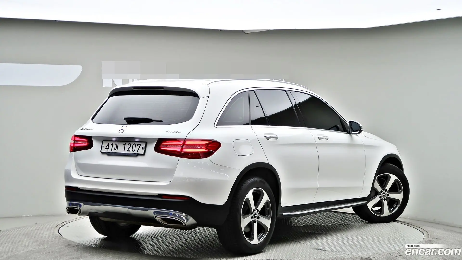 Main__Slider__Photo:GLC-Class Mercedes-Benz 2019.6-1