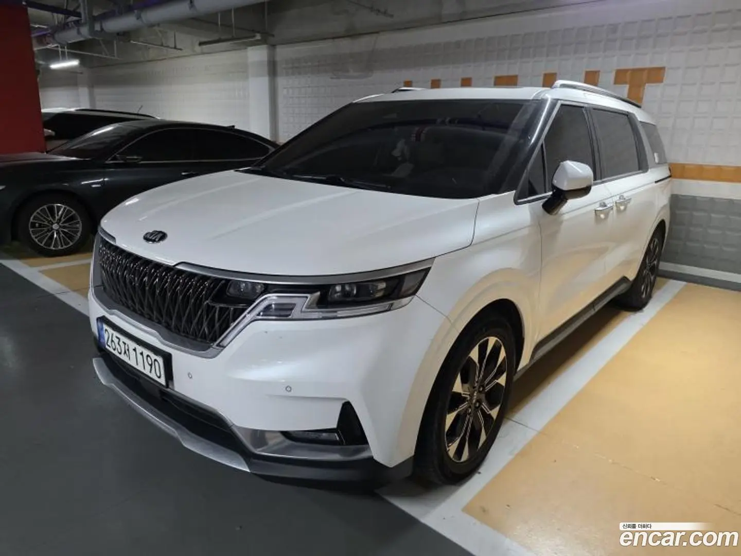 Main__Slider__Photo:Canival Kia 2021.3-1