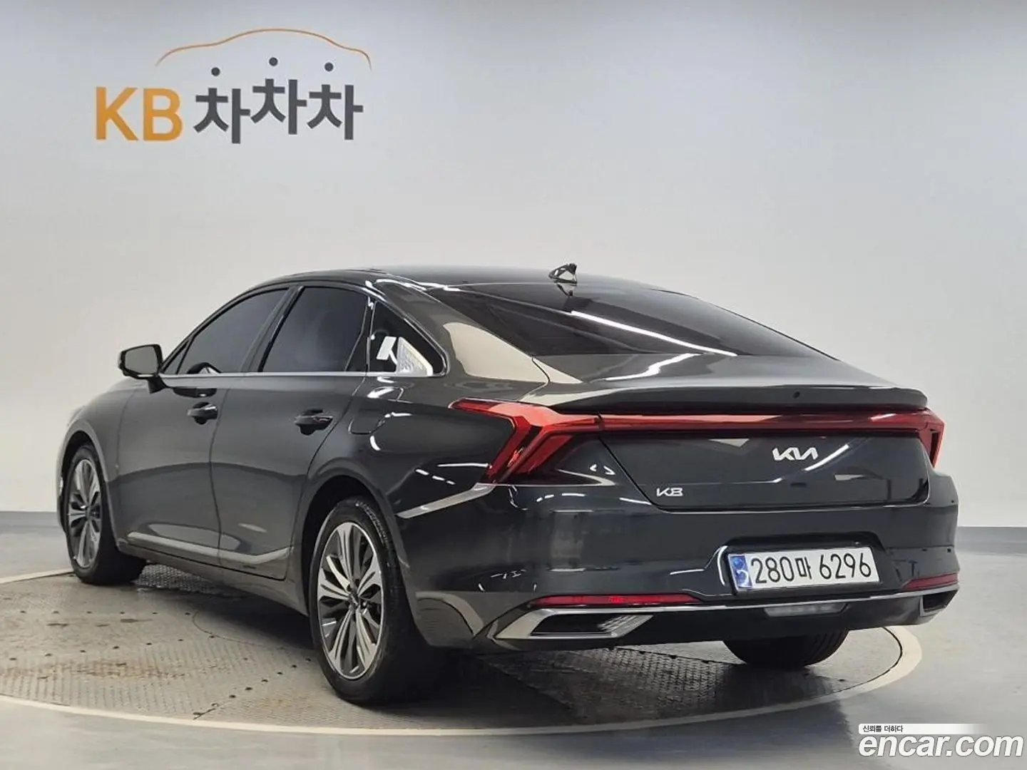 Main__Slider__Photo:K8 Kia 2021.6-1