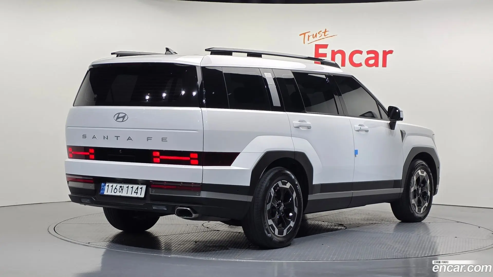 Main__Slider__Photo:Santafe Hyundai 2024.9-1