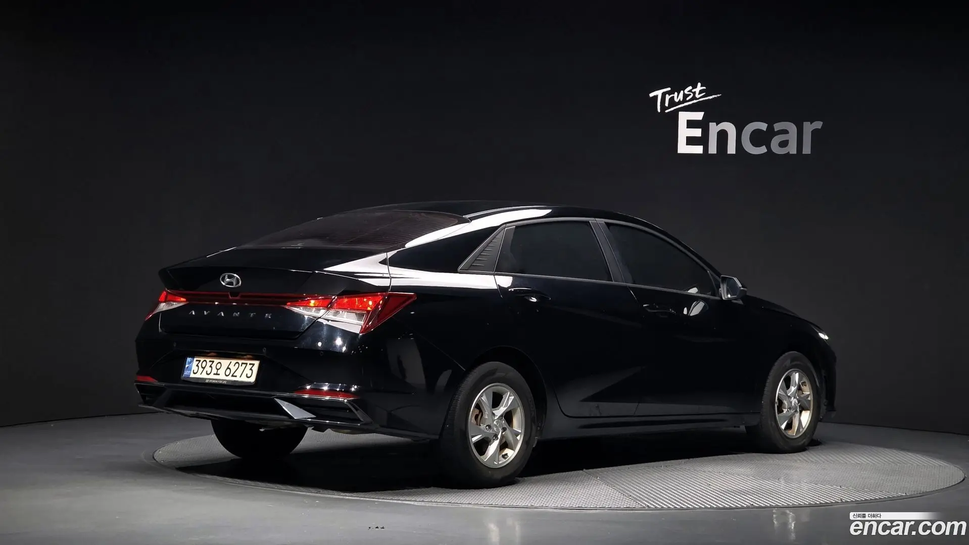 Main__Slider__Photo:AVANTE Hyundai 2022.1-1