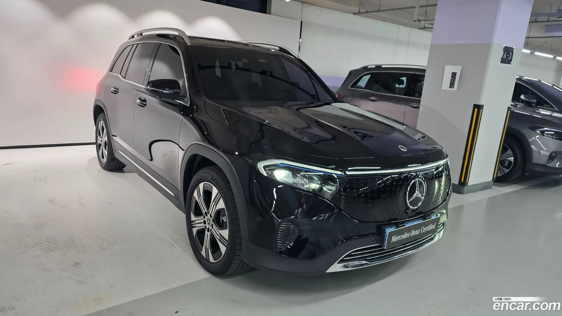 Main__Slider__Photo:EQB Mercedes-Benz 2025.7-1