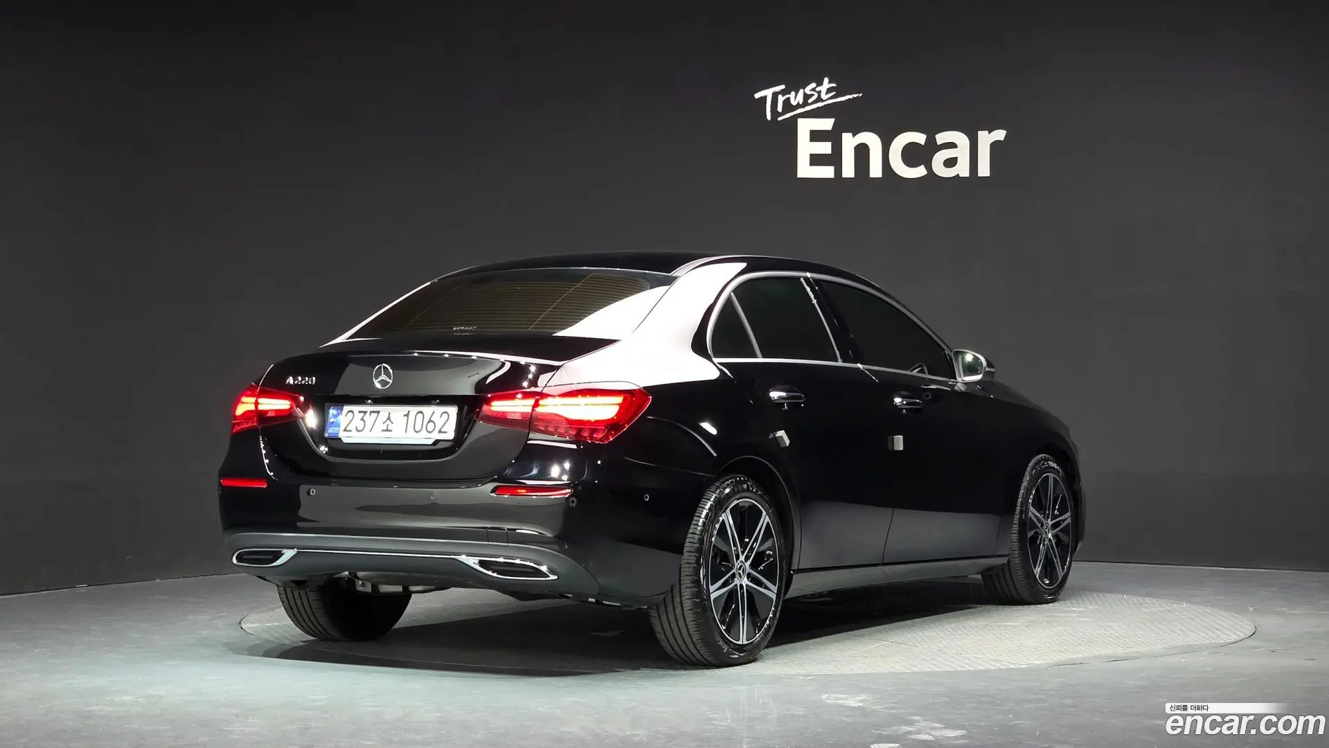 Main__Slider__Photo:A-Class Mercedes-Benz 2024.11-1