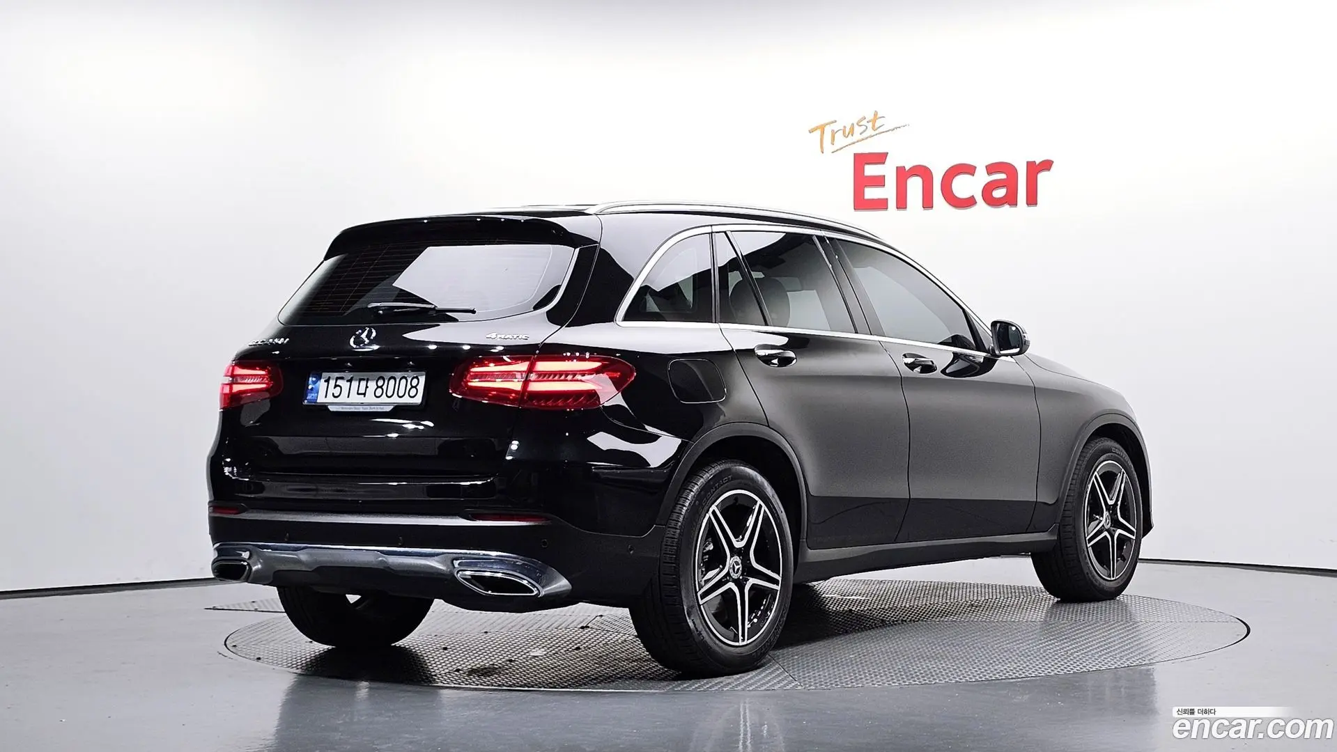 Main__Slider__Photo:GLC-Class Mercedes-Benz 2018.1-1