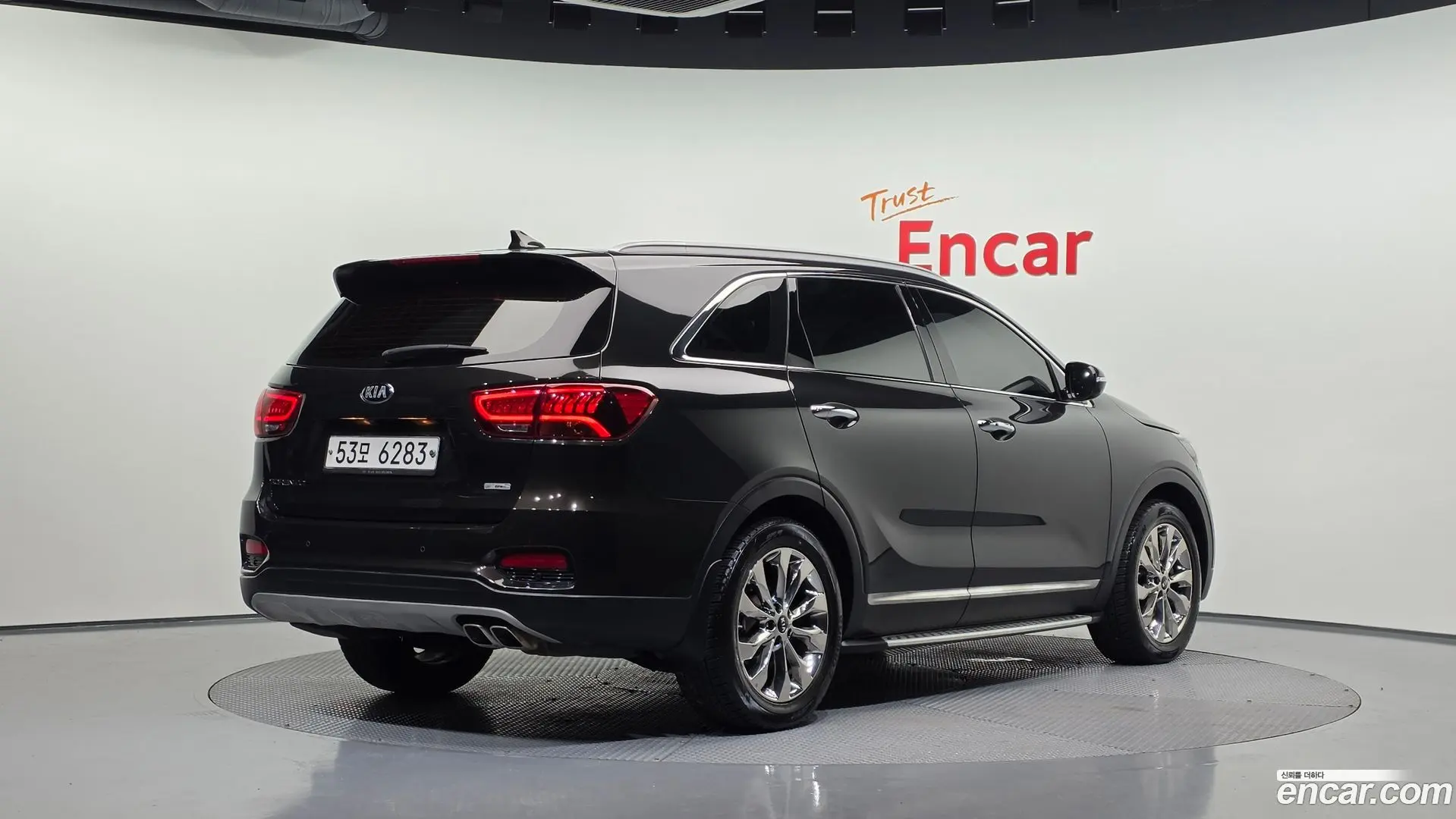 Main__Slider__Photo:Sorento Kia 2019.1-1