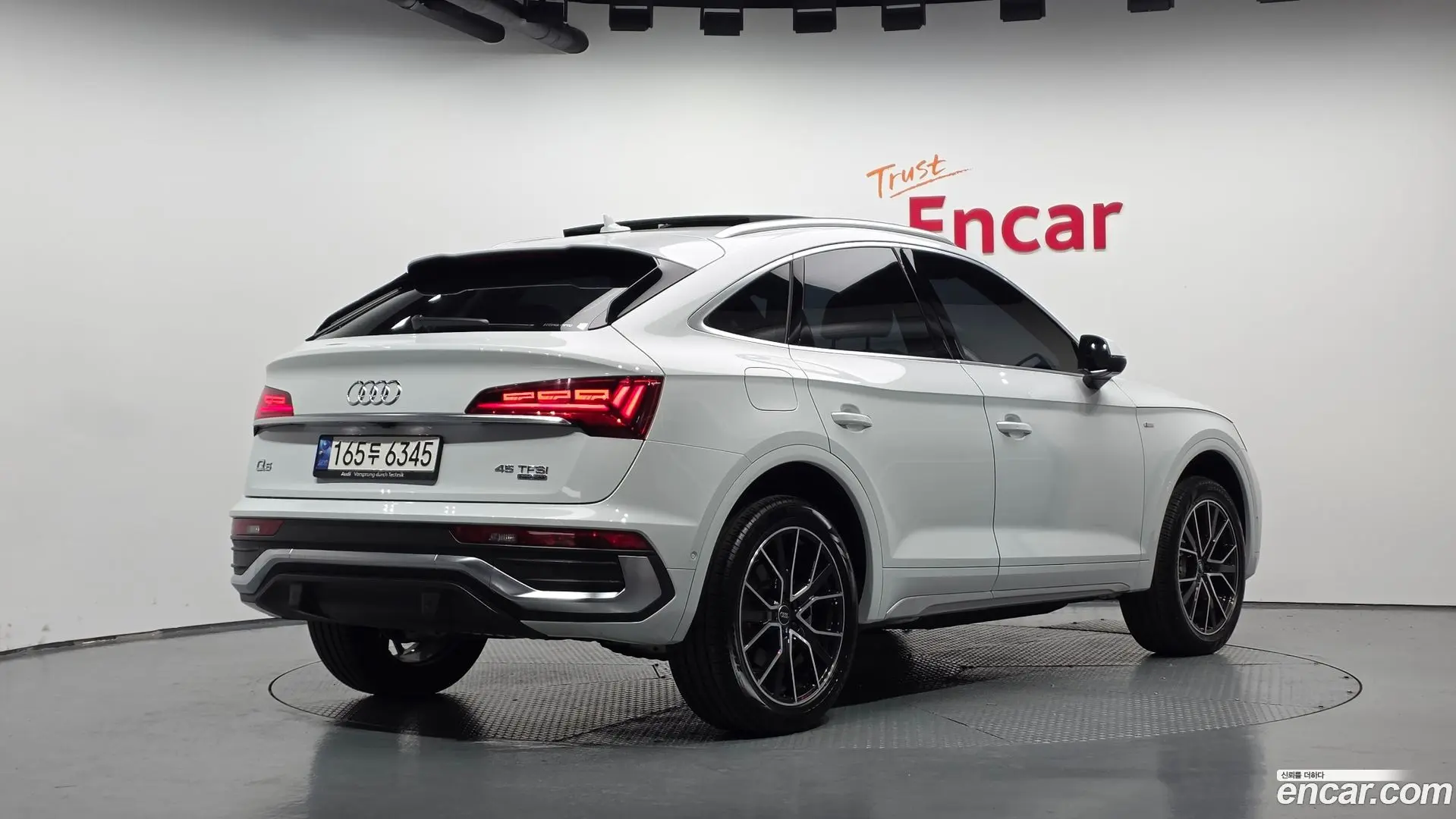 Main__Slider__Photo:Q5 Audi 2023.1-1