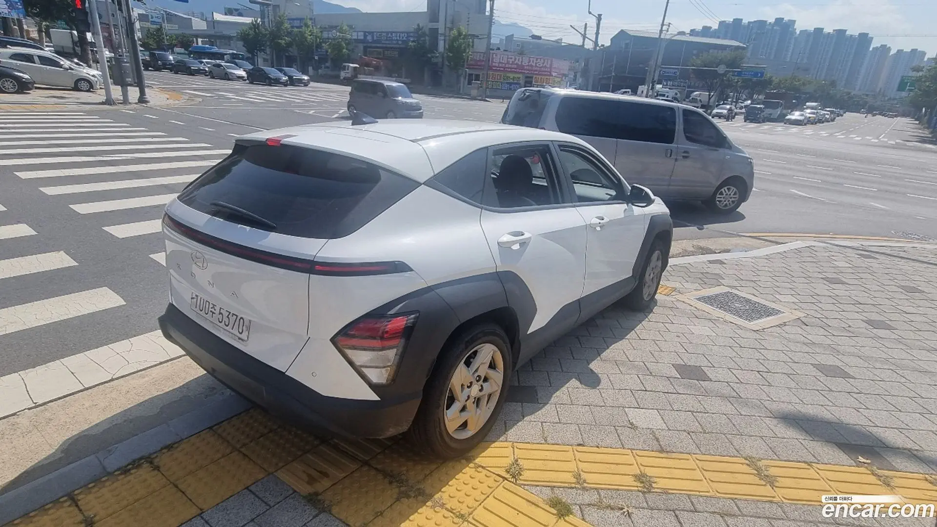Main__Slider__Photo:Kona Hyundai 2023.2-1