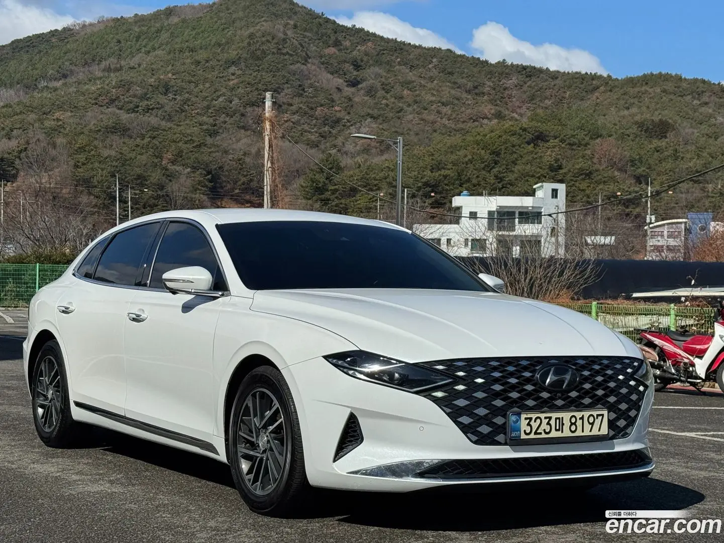 Main__Slider__Photo:Grandeur Hyundai 2021.2-1