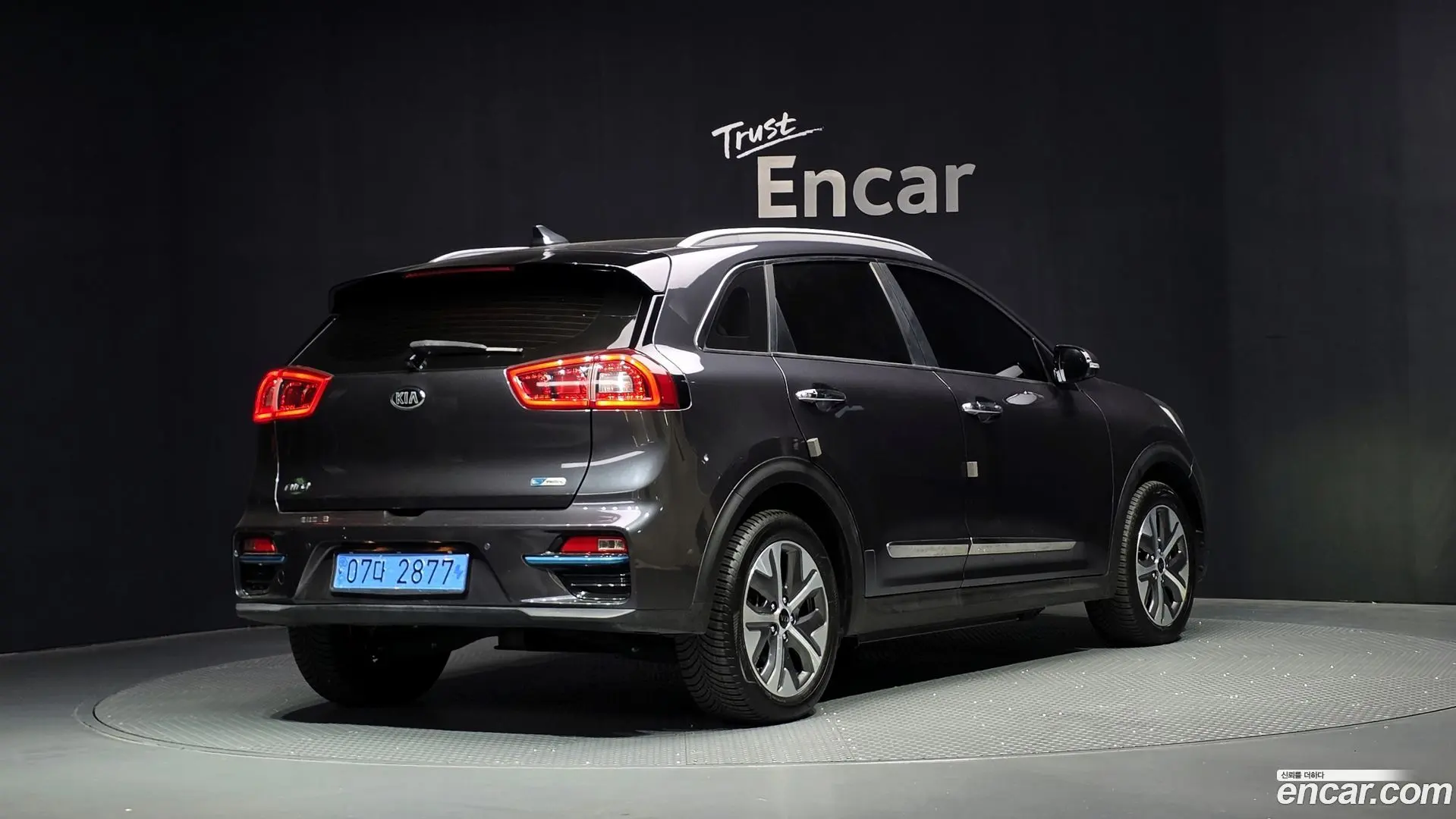 Main__Slider__Photo:Niro Kia 2020.8-1