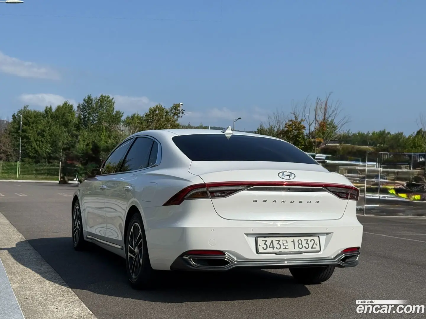 Main__Slider__Photo:Grandeur Hyundai 2020.4-1