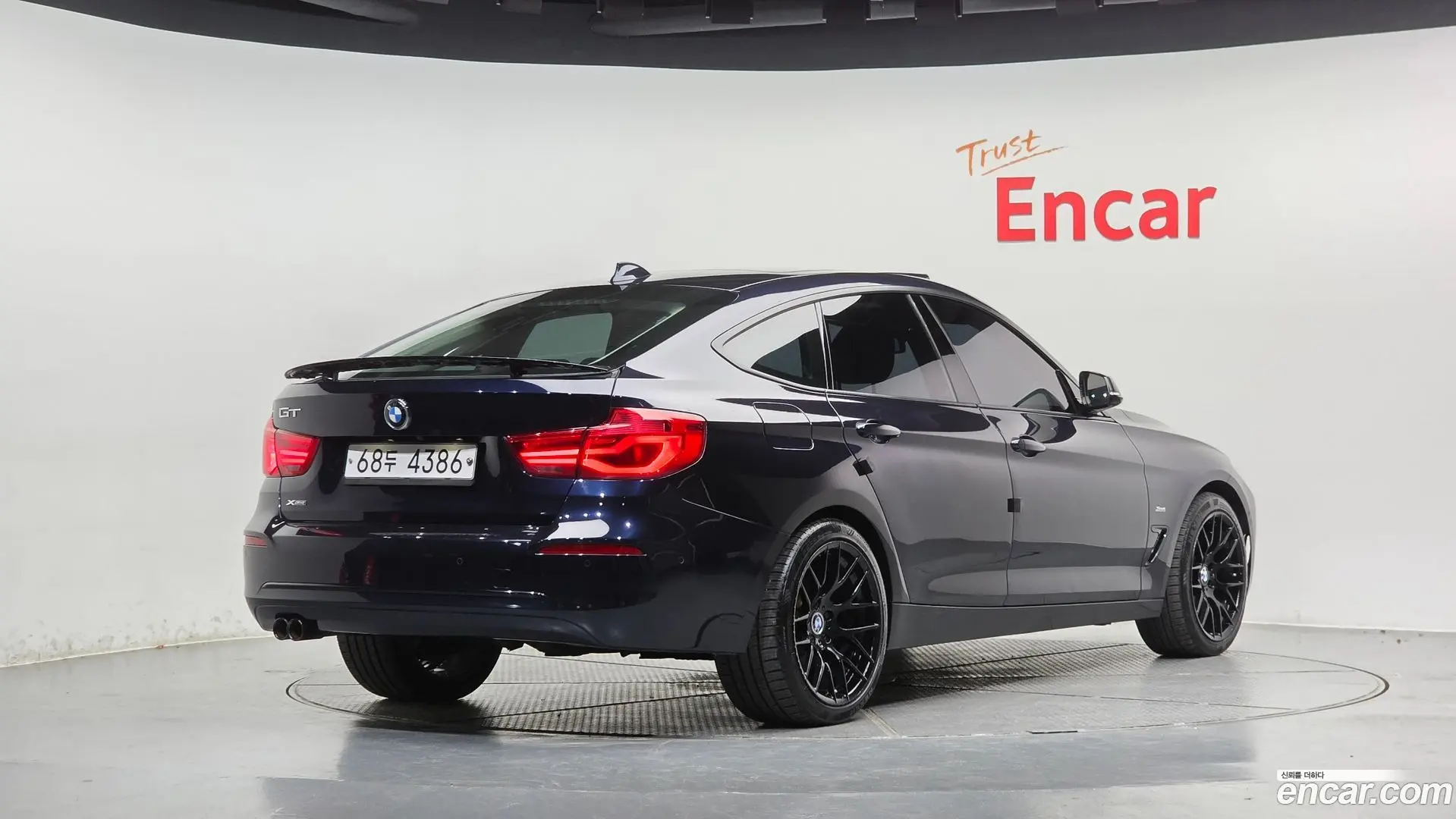 Main__Slider__Photo:Gran Turismo BMW 2017.8-1