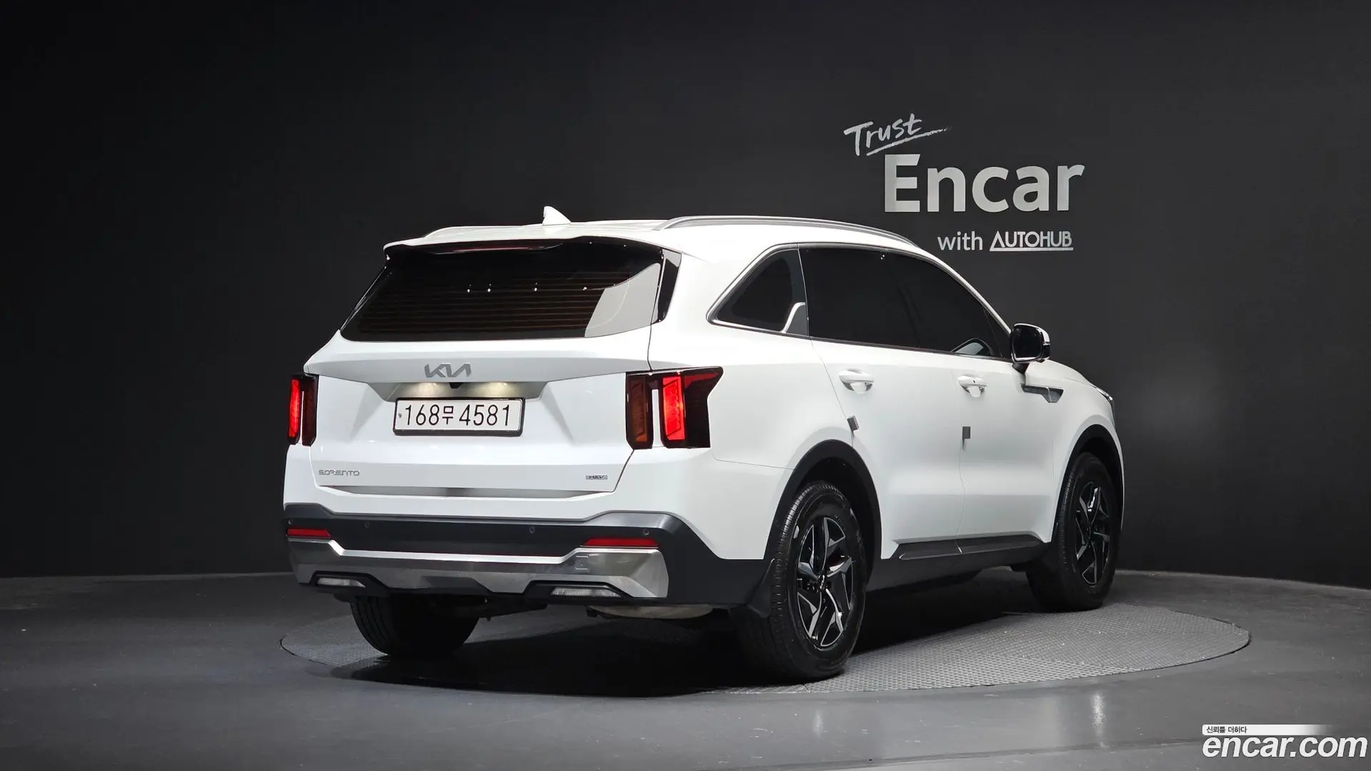 Main__Slider__Photo:Sorento Kia 2023.9-1
