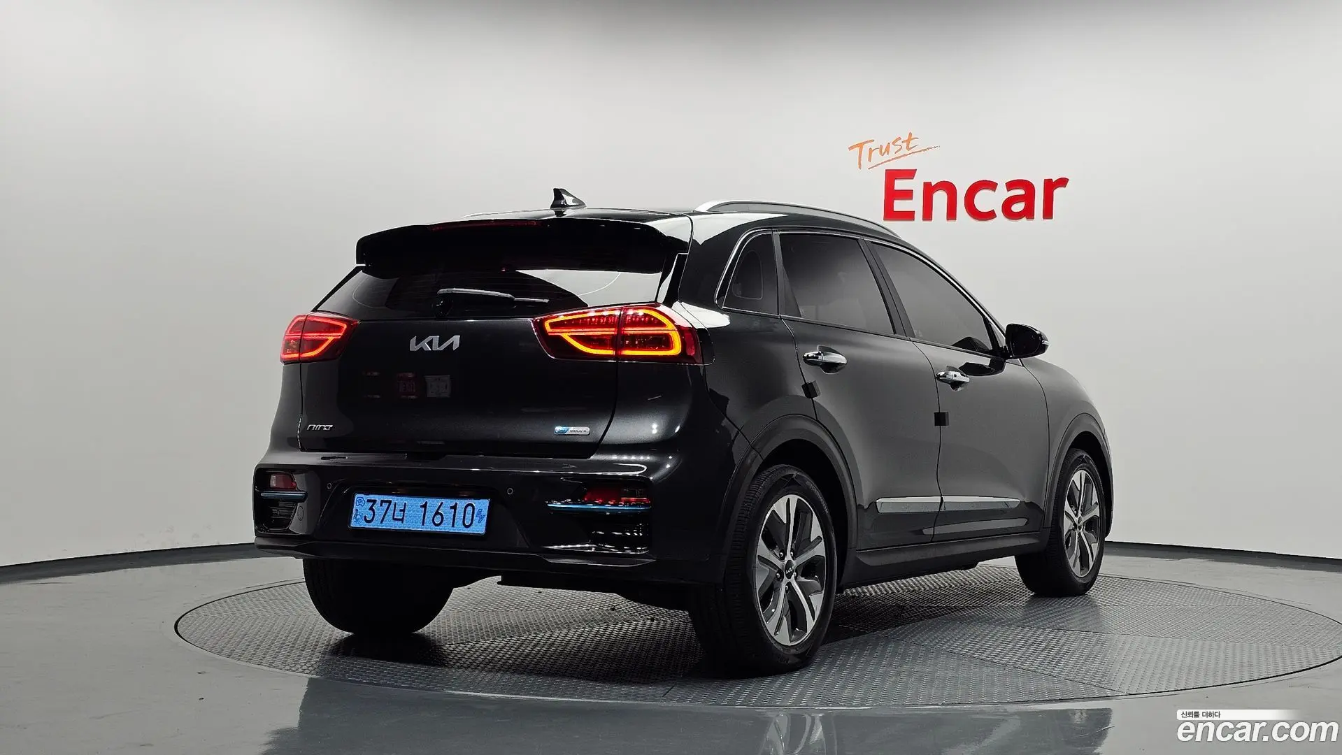 Main__Slider__Photo:Niro Kia 2021.9-1