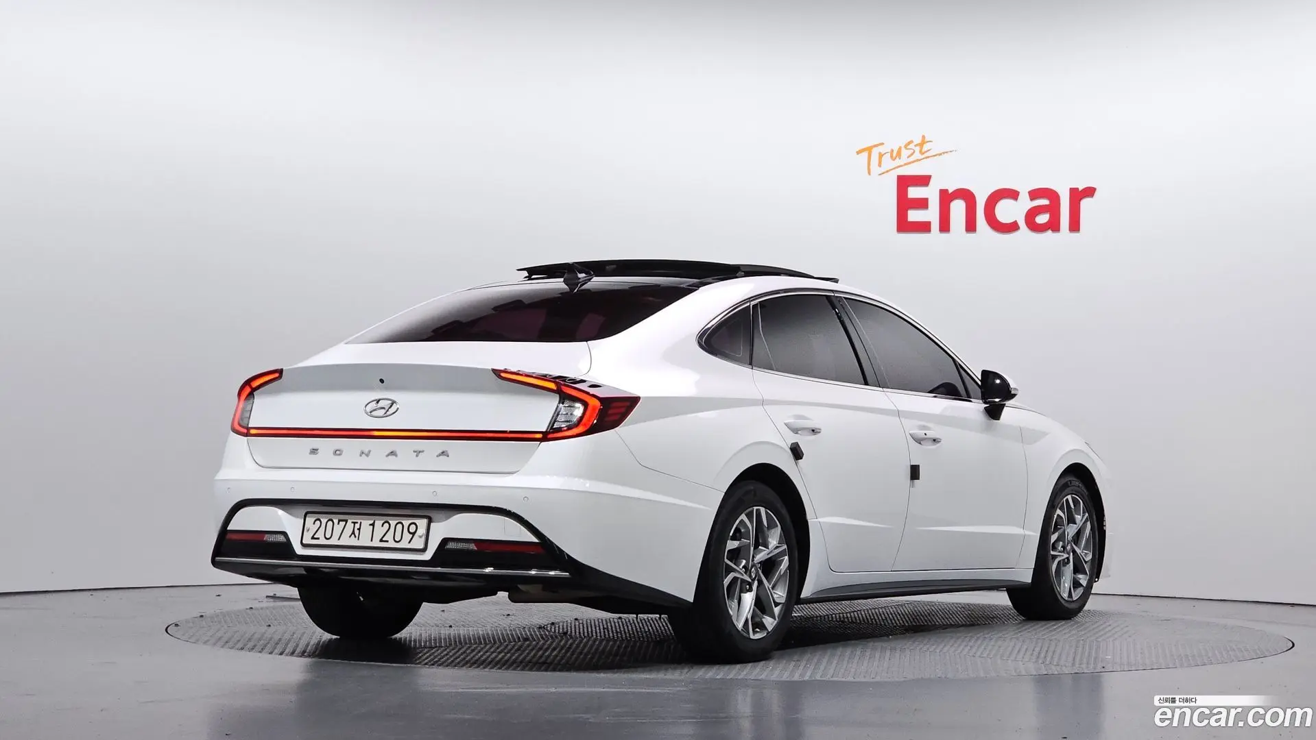 Main__Slider__Photo:Sonata Hyundai 2020.2-1