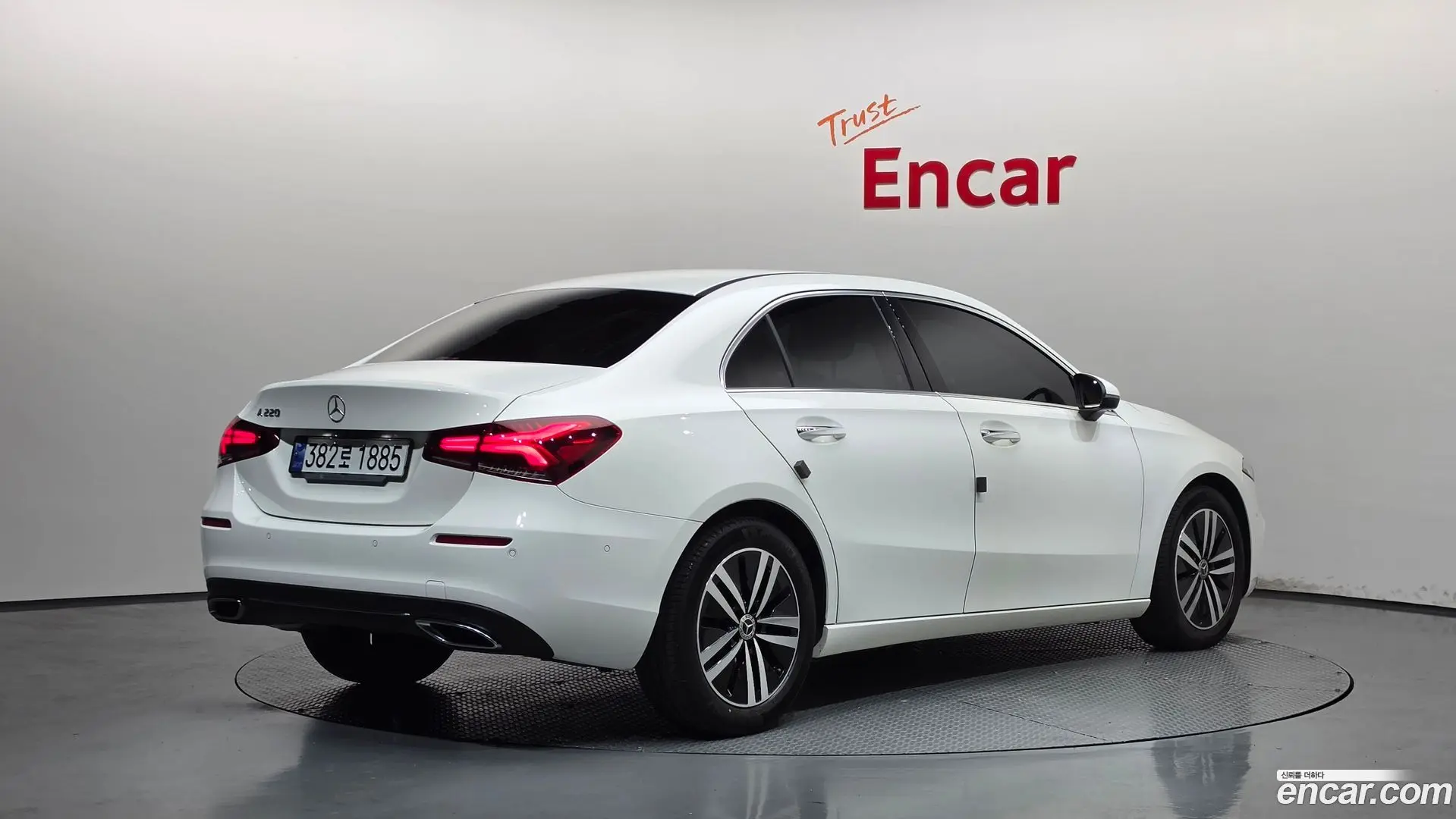Main__Slider__Photo:A-Class Mercedes-Benz 2021.1-1