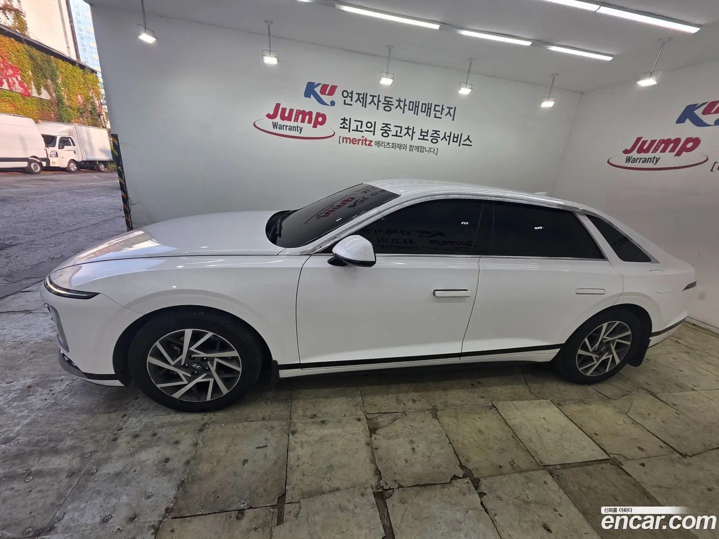 Main__Slider__Photo:Grandeur Hyundai 2023.3-1