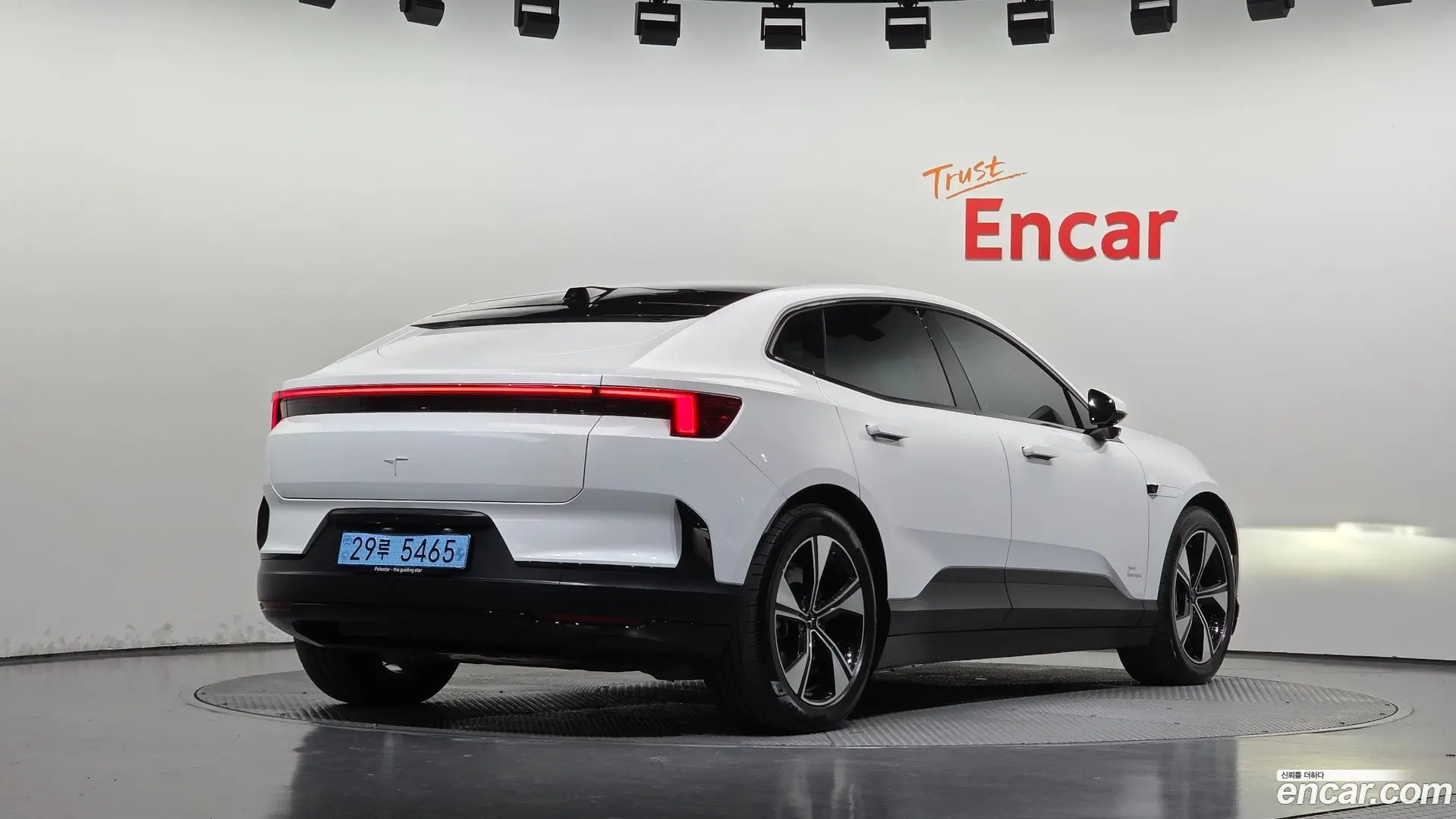 Main__Slider__Photo:Polestar 4 Polestar 2025.3-1