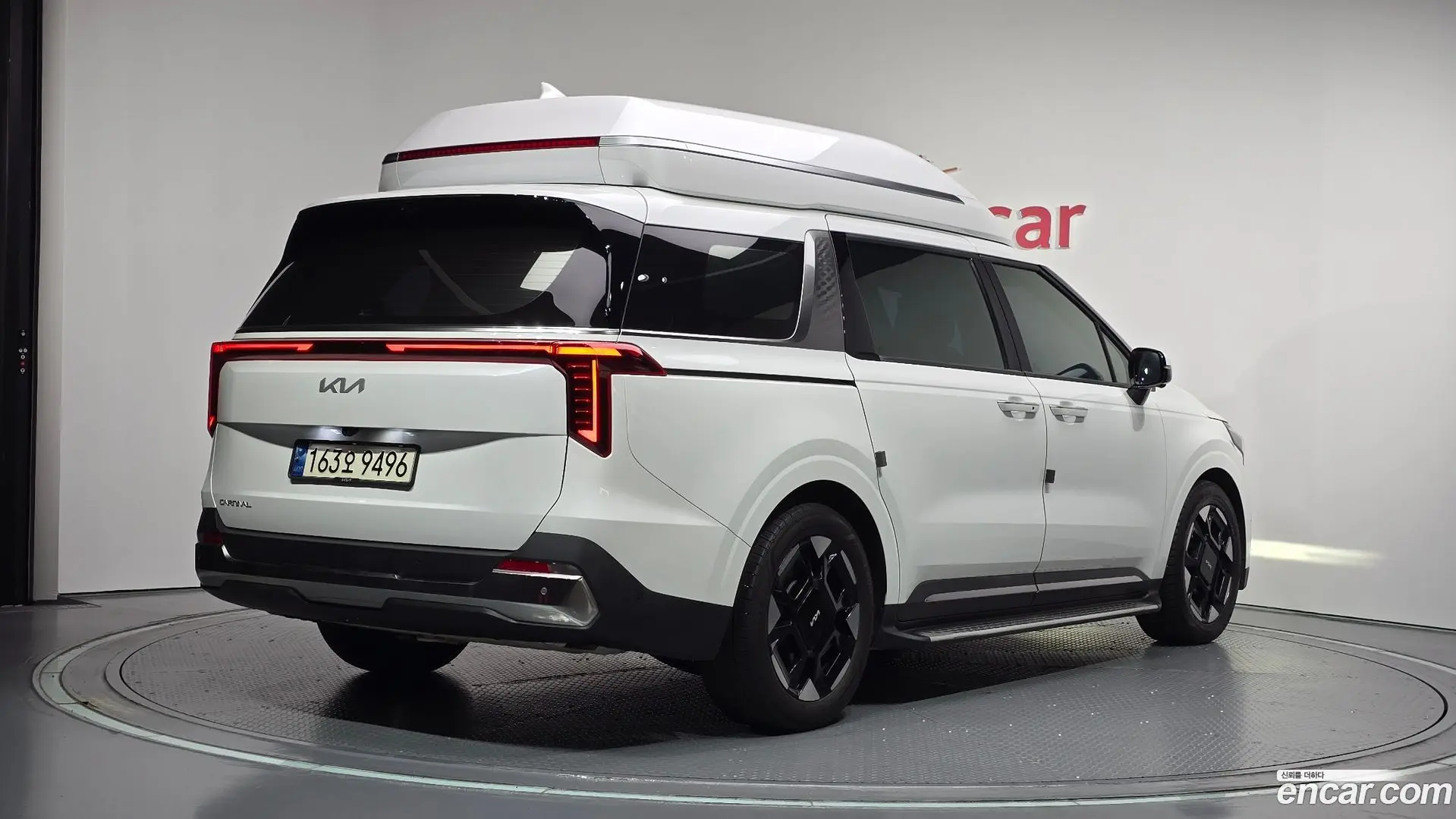 Main__Slider__Photo:Canival Kia 2024.3-1