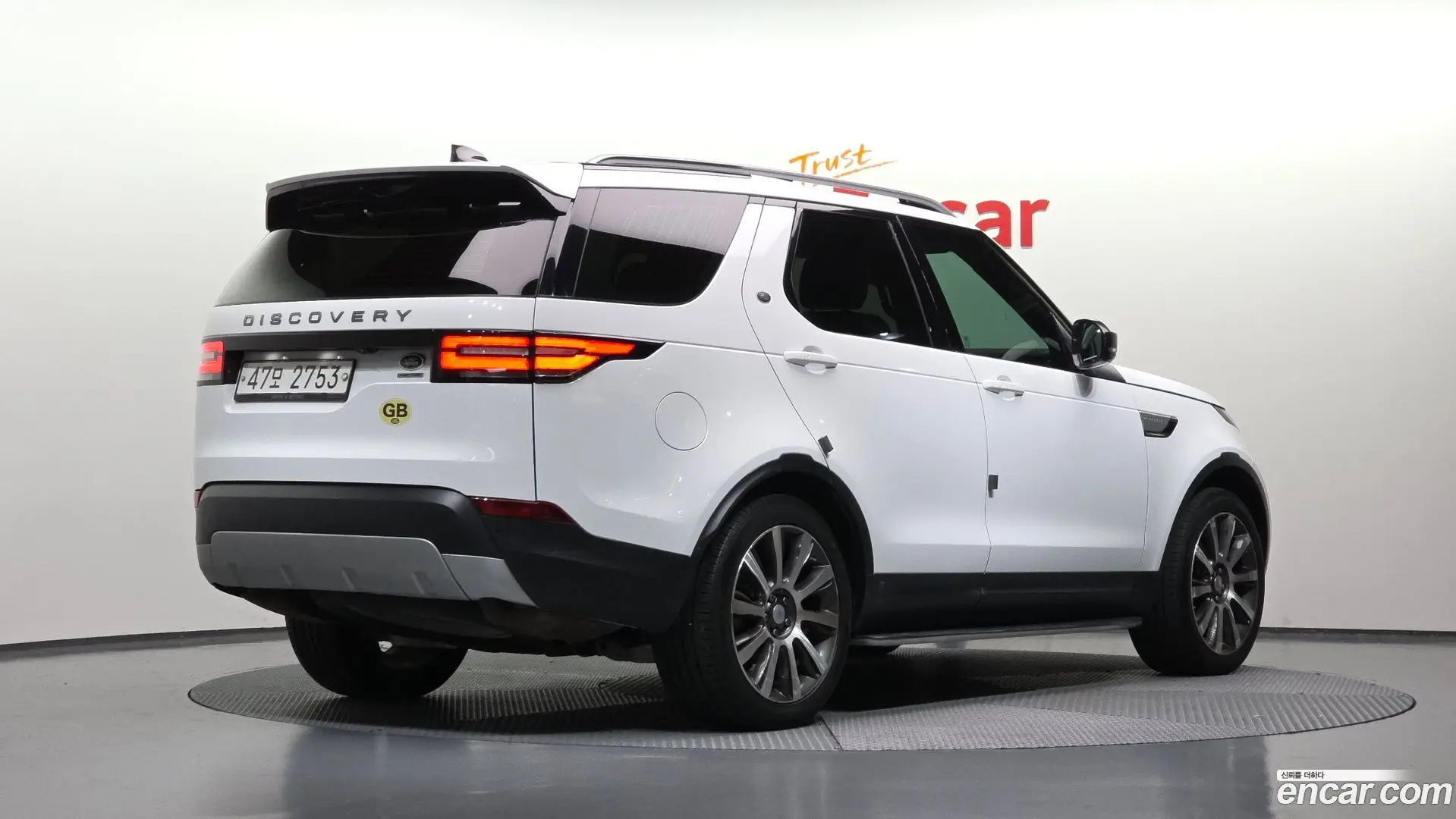 Main__Slider__Photo:Discovery Land Rover 2018.11-1