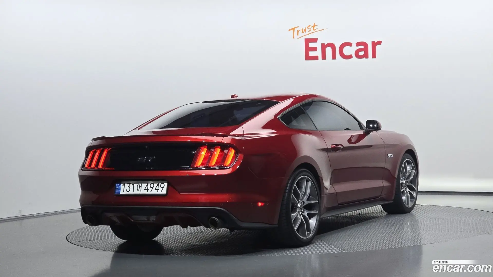 Main__Slider__Photo:Mustang Ford 2017.3-1