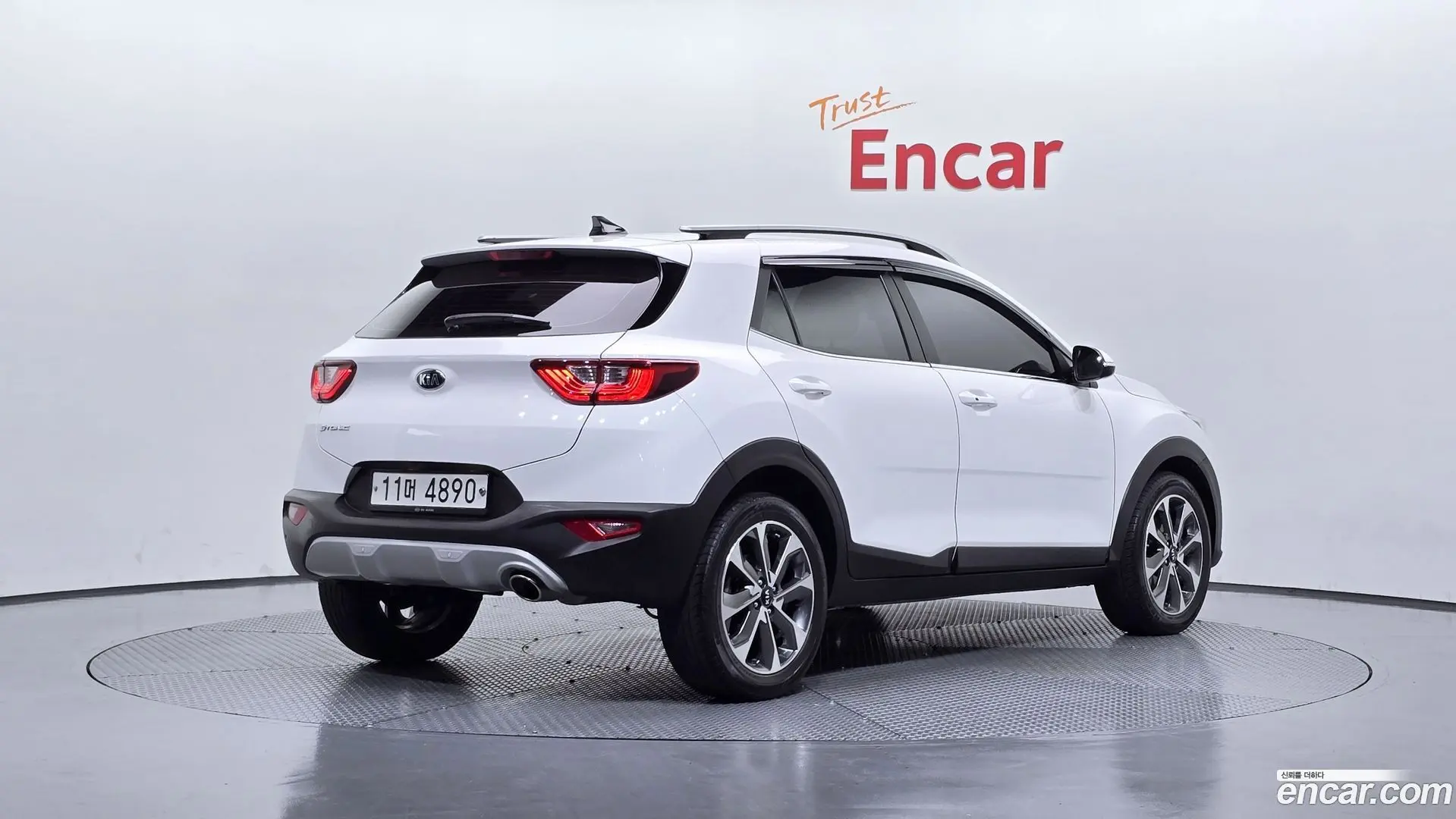 Main__Slider__Photo:Stonic Kia 2019.1-1