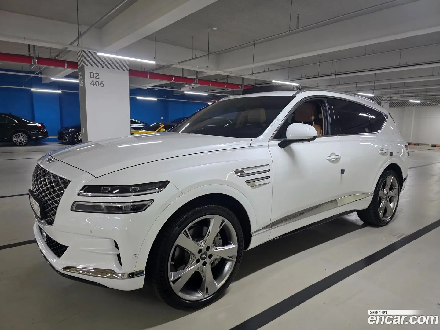 Main__Slider__Photo:GV80 Genesis 2022.10-1