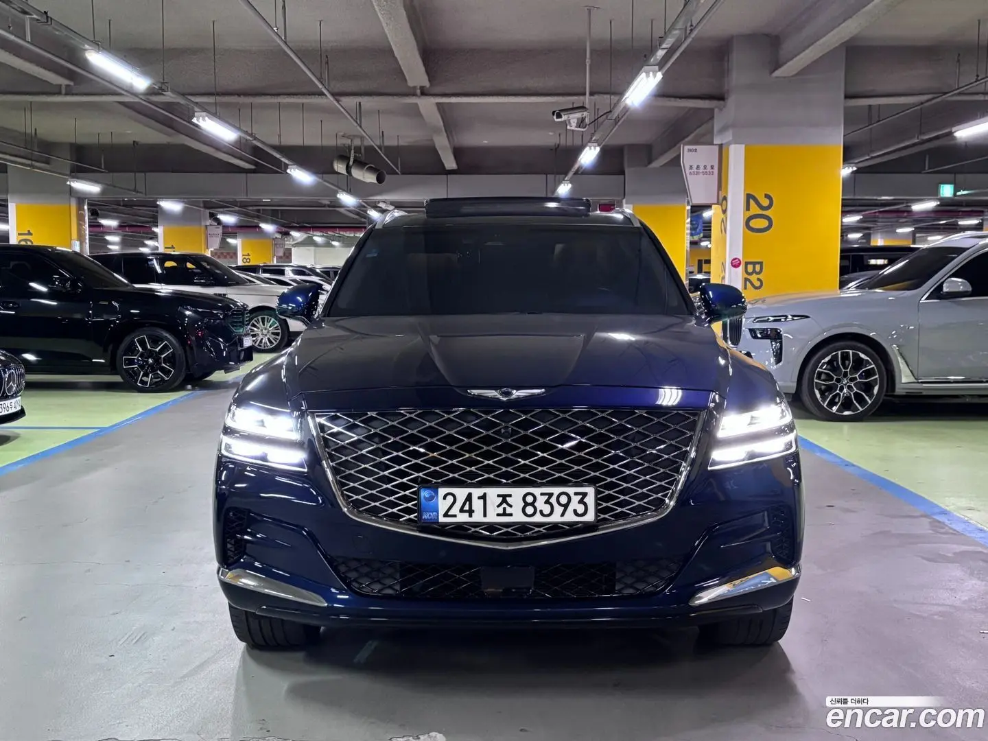 Main__Slider__Photo:GV80 Genesis 2022.0-1