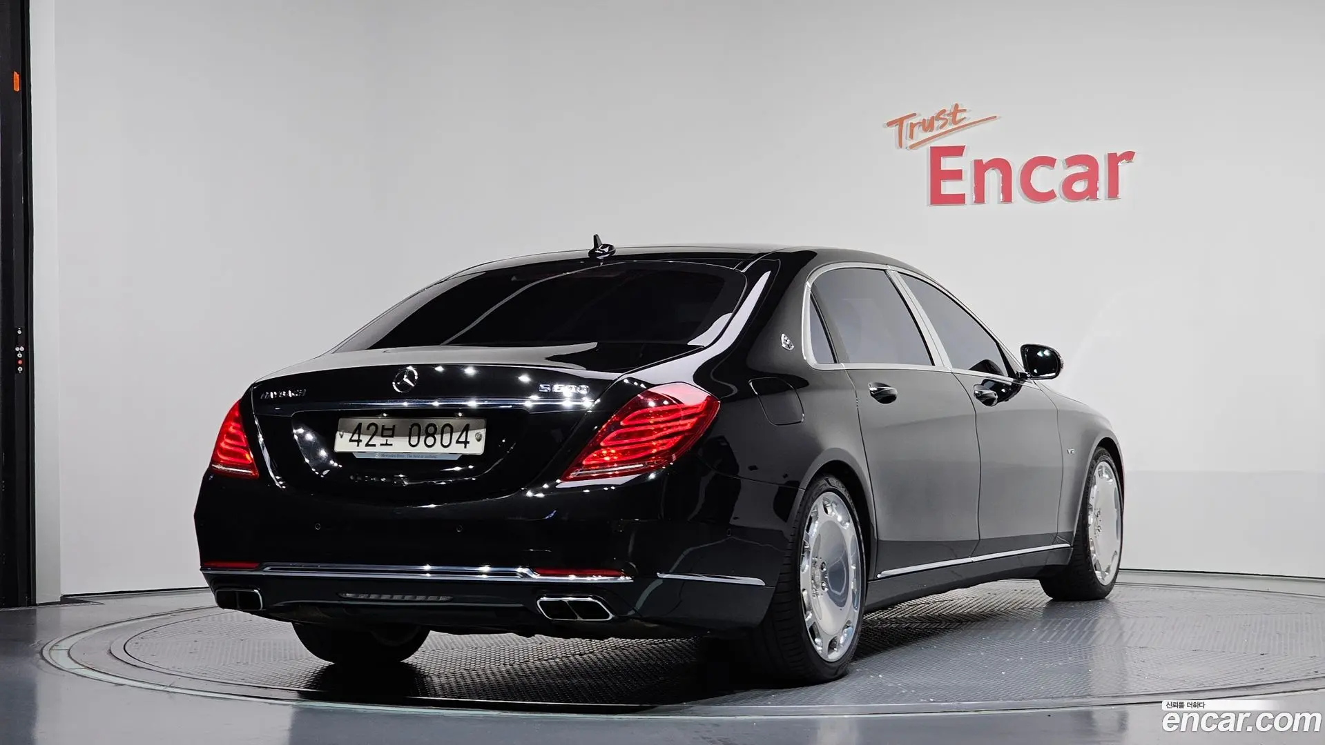 Main__Slider__Photo:S-Class Mercedes-Benz 2016.10-1