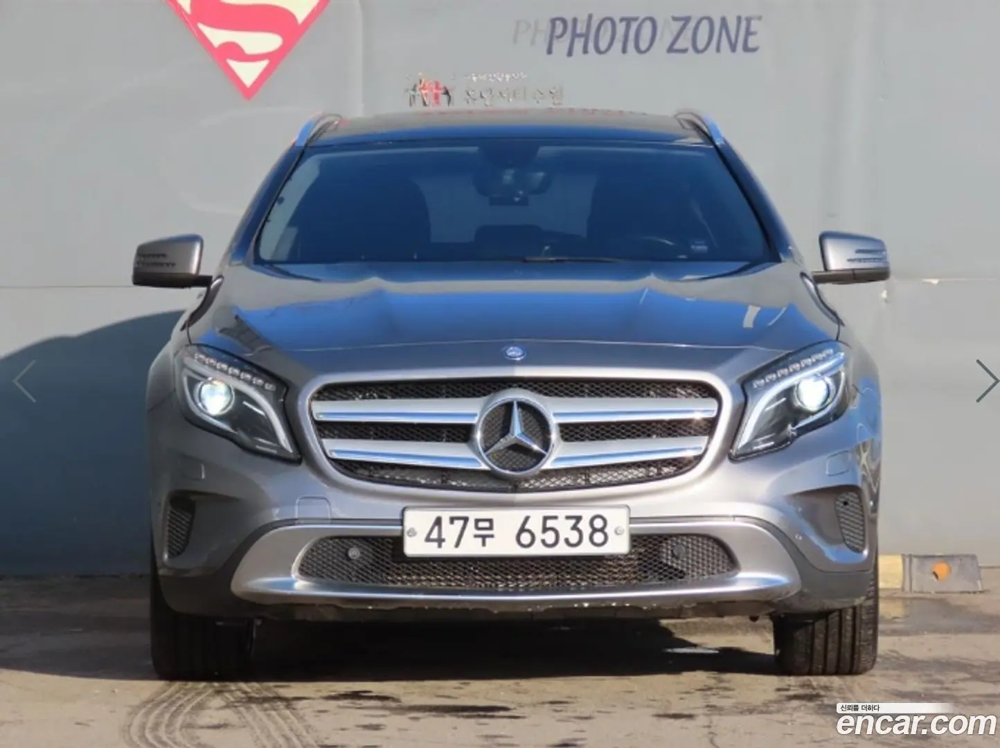Main__Slider__Photo:GLA-Class Mercedes-Benz 2014.9-1