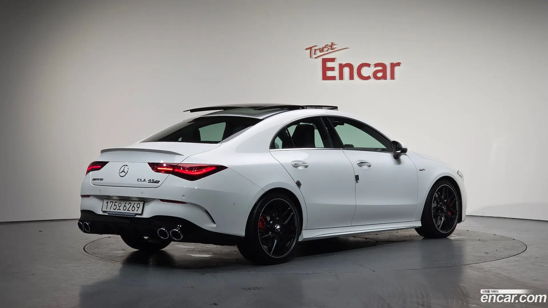 Main__Slider__Photo:CLA-Class Mercedes-Benz 2025.6-1
