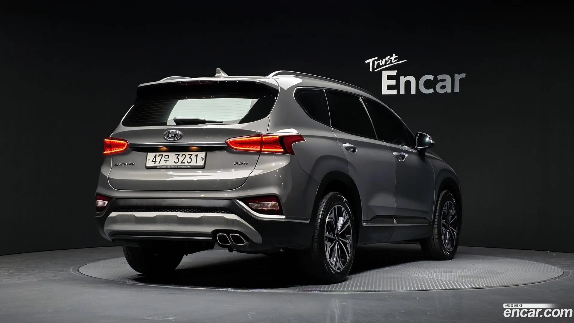 Main__Slider__Photo:Santafe Hyundai 2018.11-1