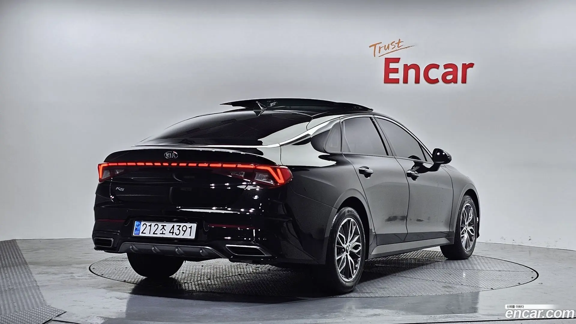 Main__Slider__Photo:K5 Kia 2021.2-1